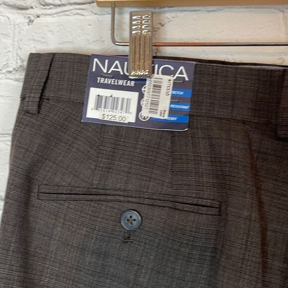 Nautica Men’s Brown Plaid Pleated Front New Dress Pants size 38w x 29l - Picture 5 of 7